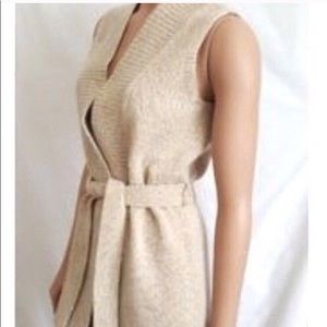 Theory Size Small cashmere Vest -like new !